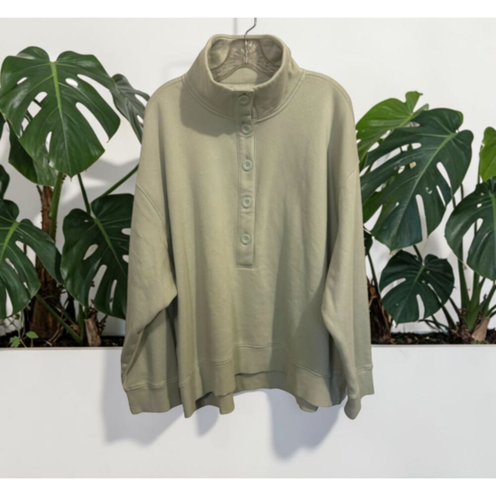 Universal Thread Women’s 2X Sage Green Funnel Neck Button Pullover Sweatshirt